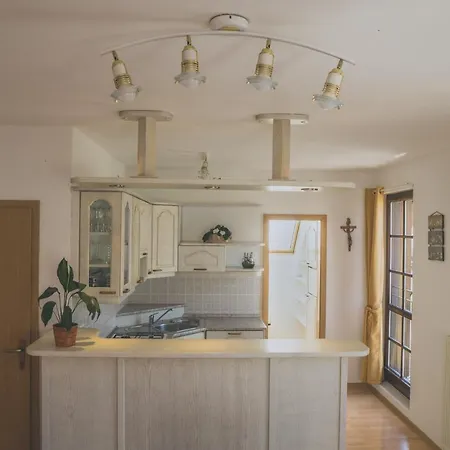 Apartment Amak With Free Onsite Parking *