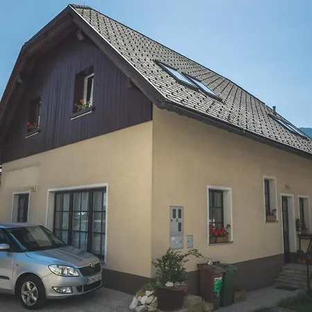 Amak With Free Onsite Parking Apartmán