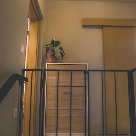 Amak With Free Onsite Parking