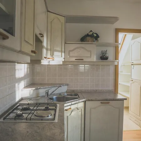 Apartment Amak With Free Onsite Parking *