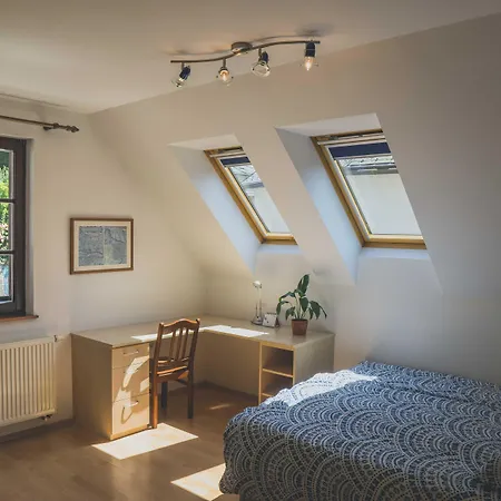 Amak With Free Onsite Parking *