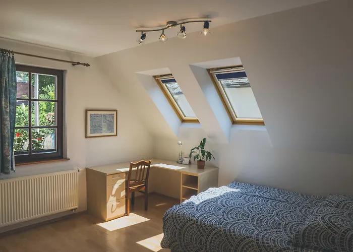 Amak With Free Onsite Parking *